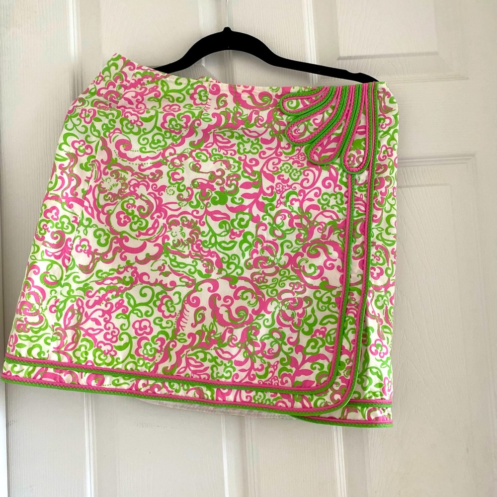 Lilly Pulitzer mini skirt size 2 10% cotton
